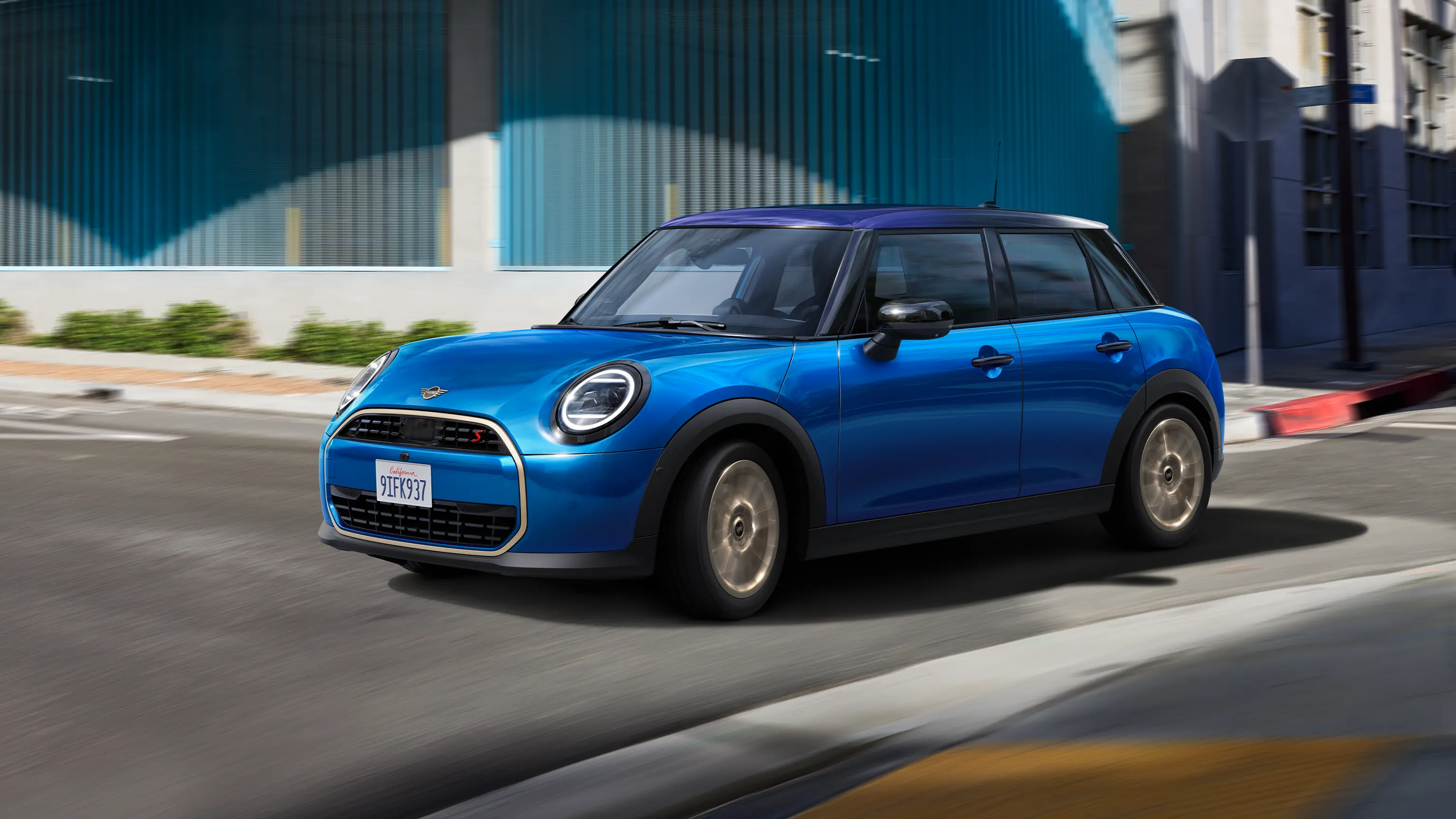 5 ajtós MINI Cooper - Gokartérzés
