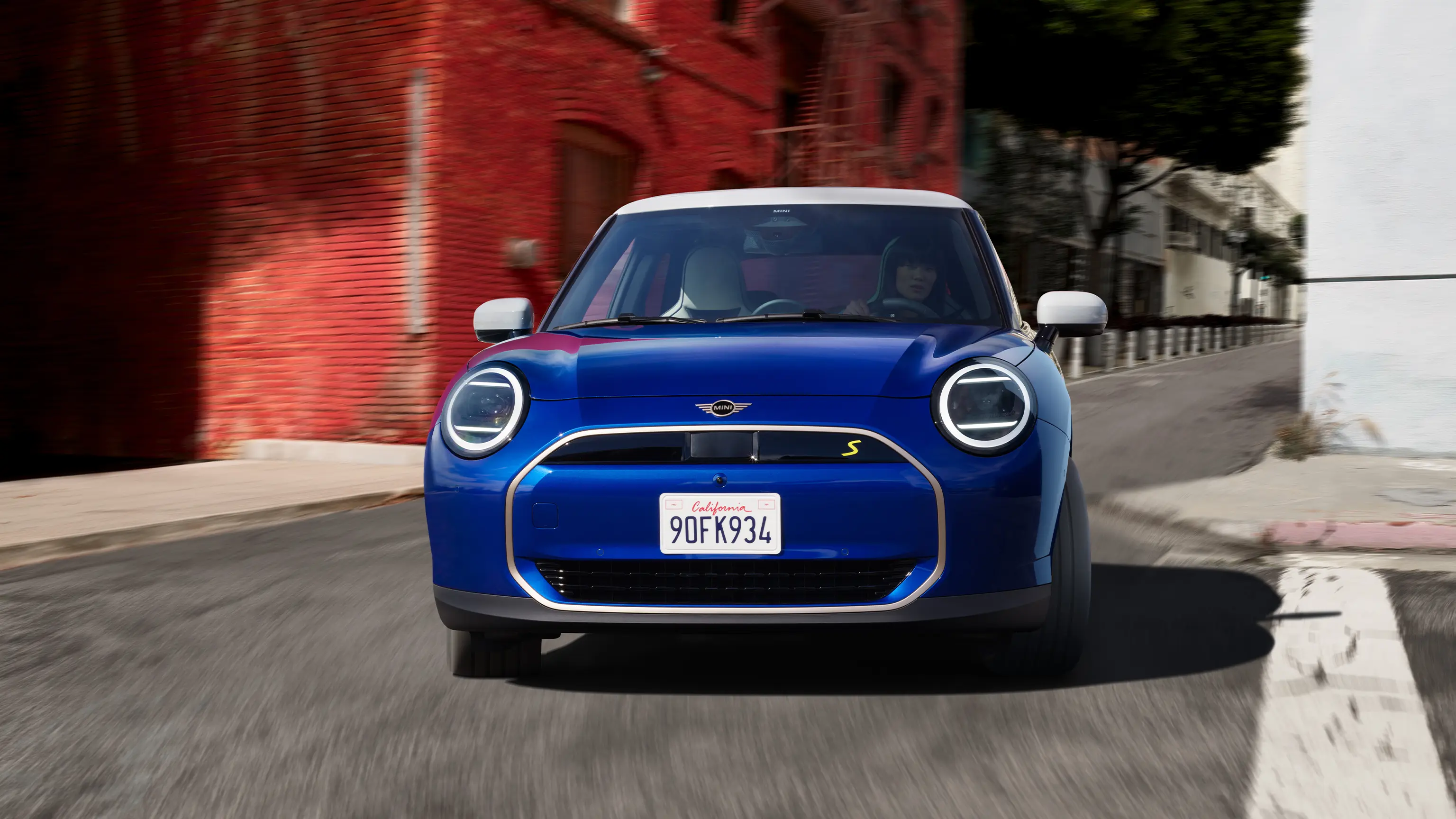 Elektromos MINI Cooper - Elölnézet