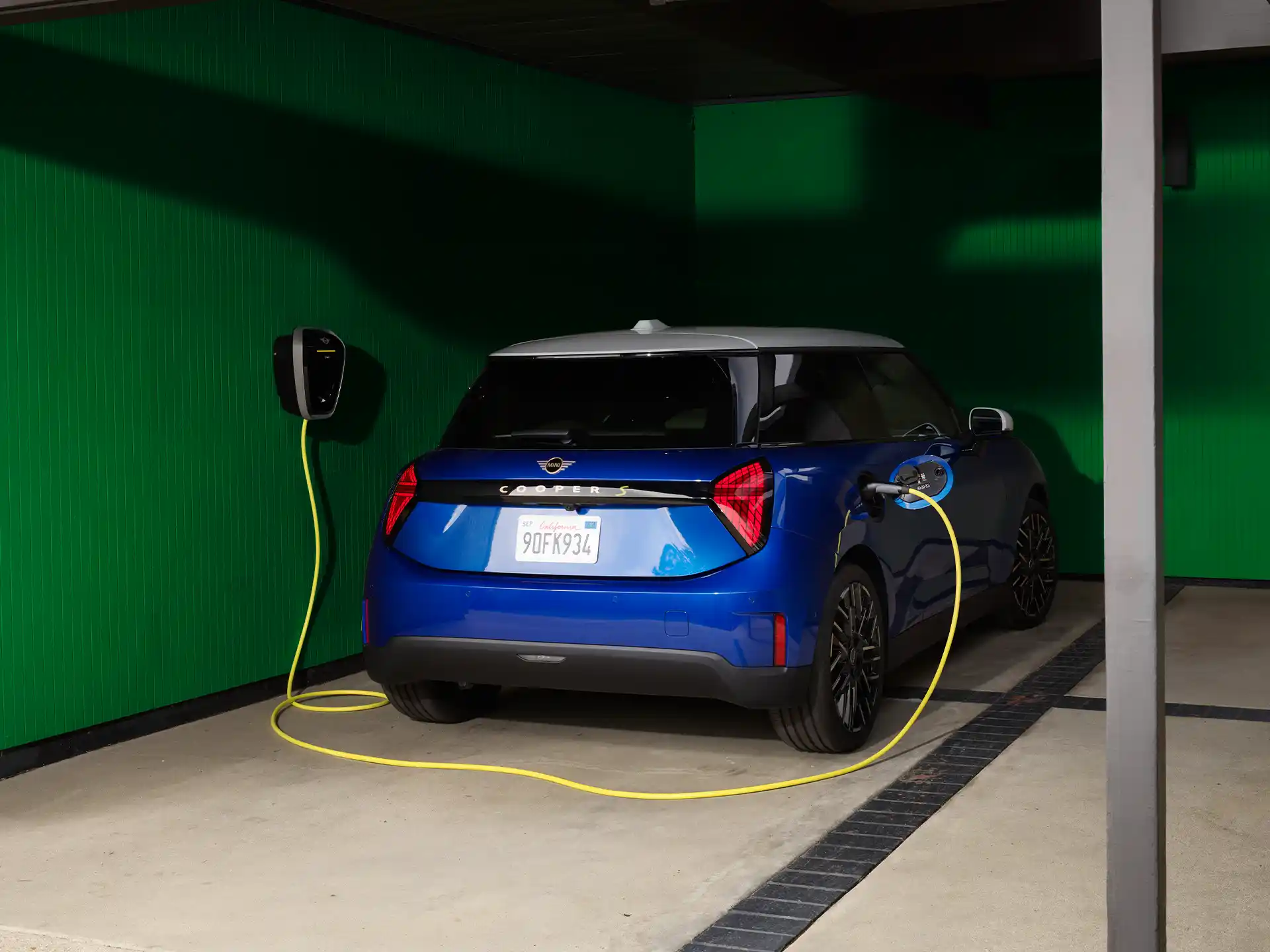 Elektromos MINI Cooper - Otthoni töltés