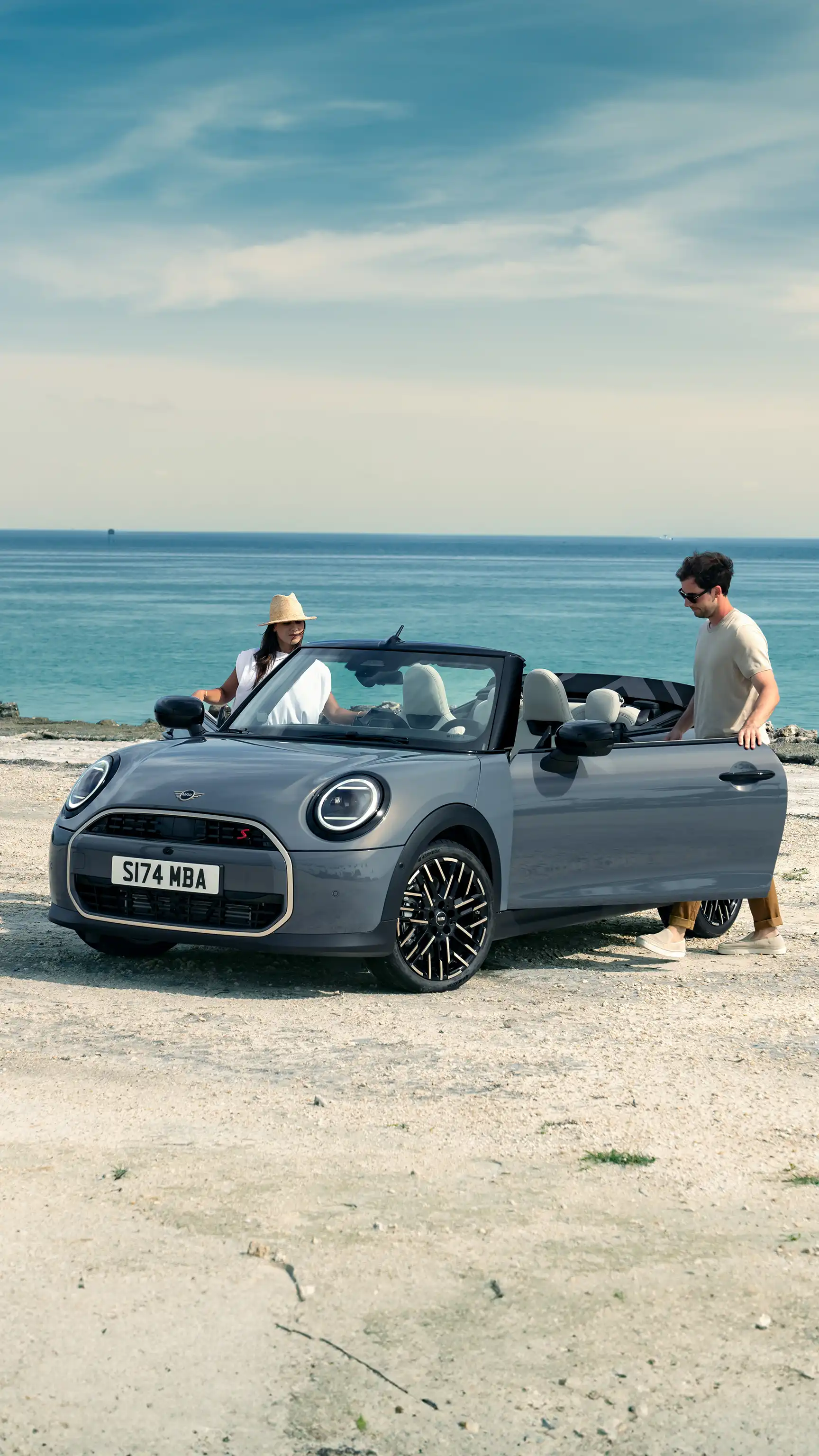 MINI Cooper Cabrio - Tengerpart
