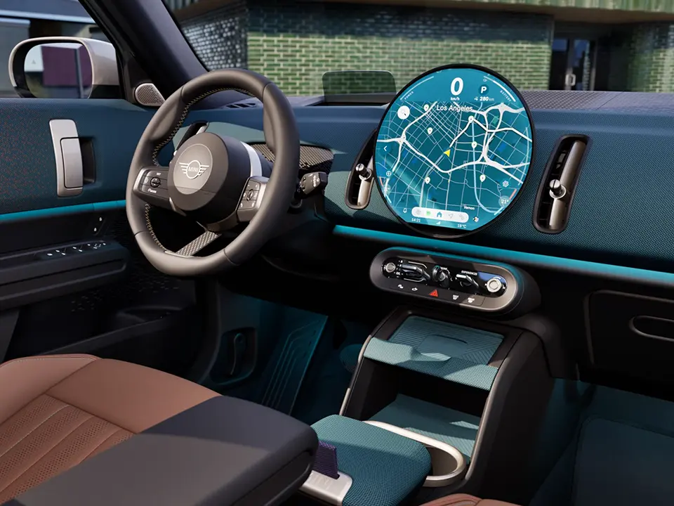 MINI Countryman - utastér - a műszerfal a középen található oled kijelzővel