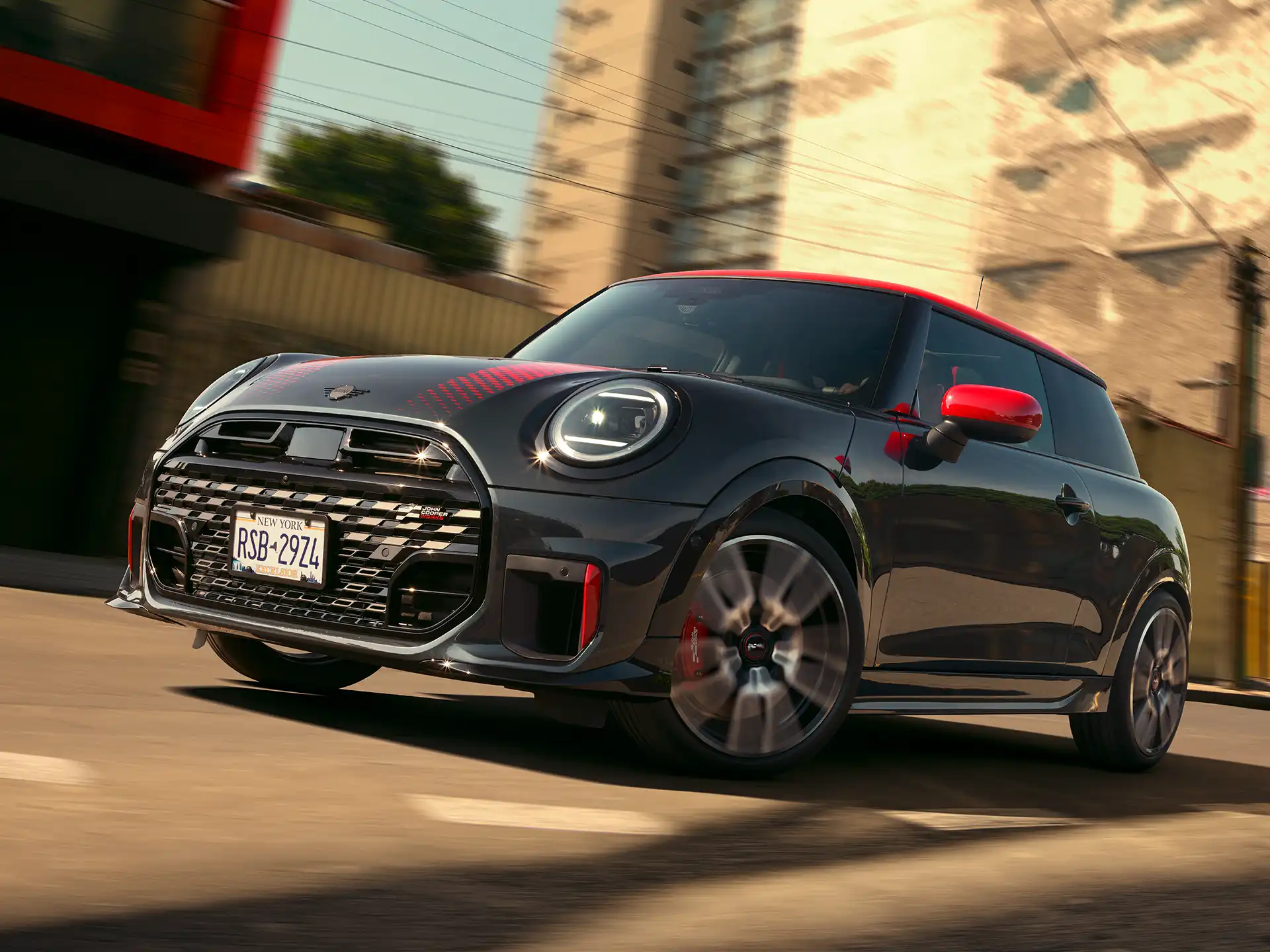 MINI John Cooper Works - F66 JCW Oldalnézet