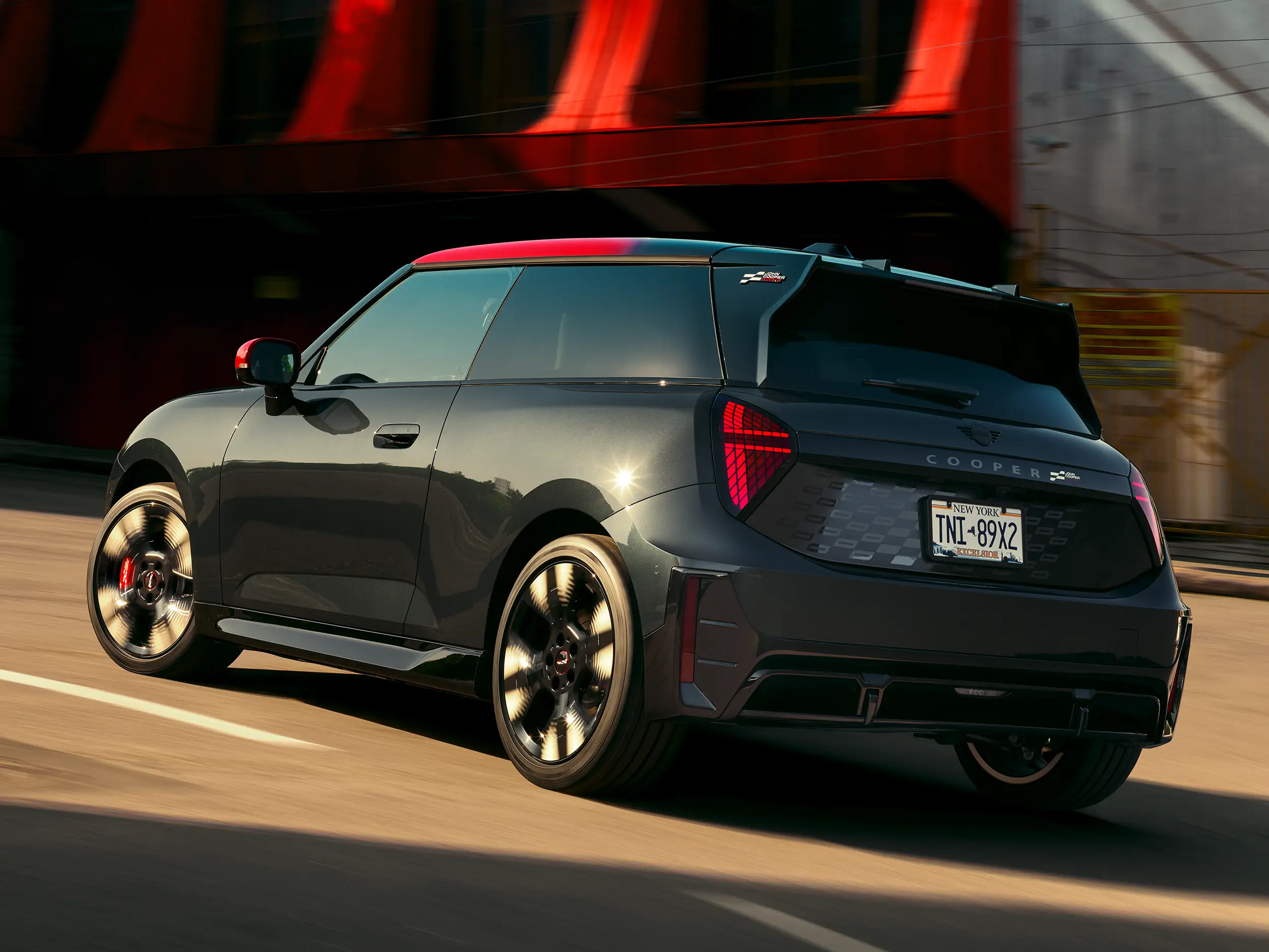 MINI John Cooper Works - J01 JCW Előlnézet