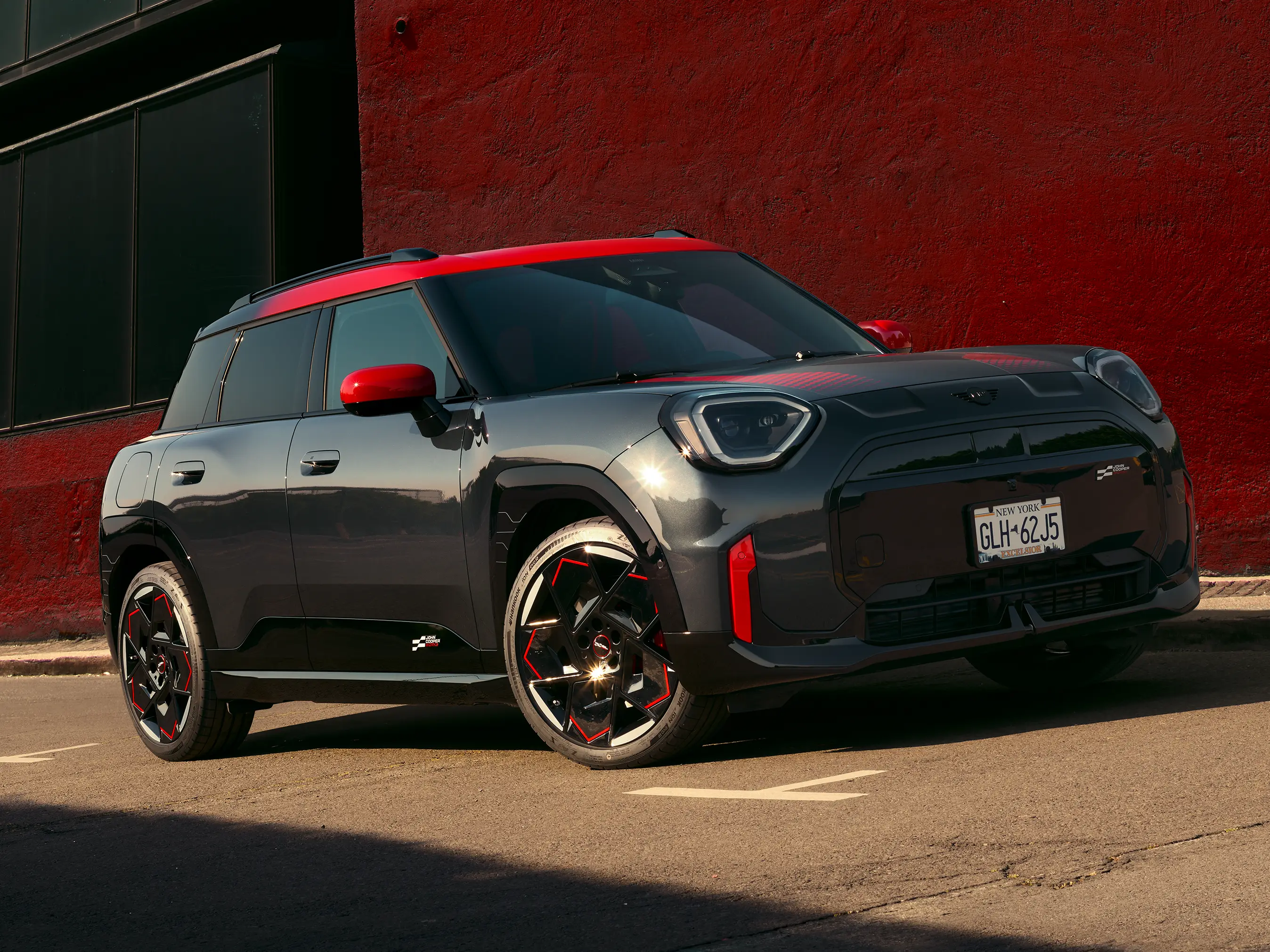 MINI John Cooper Works - J05 JCW Oldalnézet