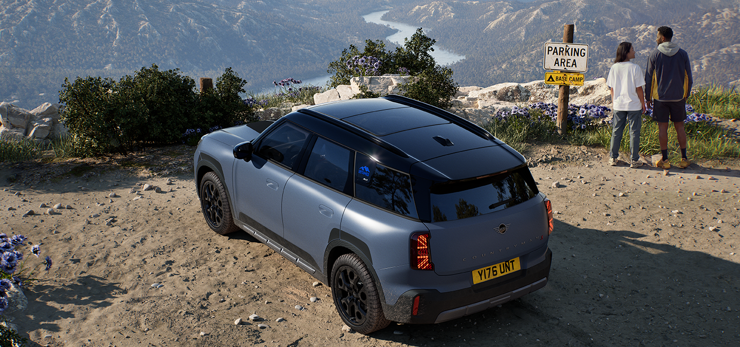 A MINI Countryman Untamed Edition felülnézete hátulról.