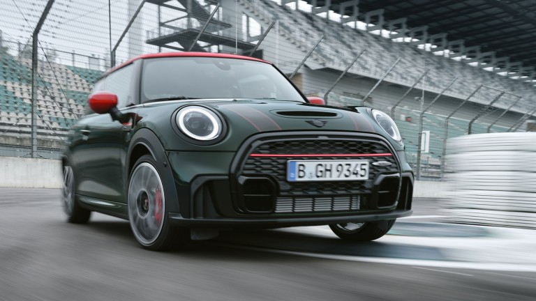 MINI John Cooper – forró tél