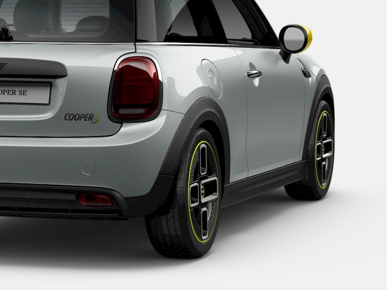 mini elektromobilitás – ezüst és fekete – oldalnézet