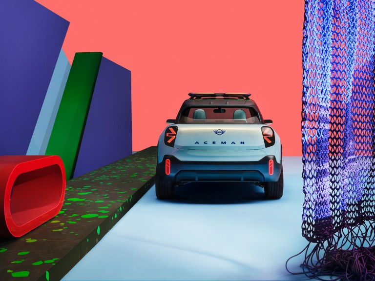 mini concept - aceman - külső - hátsó nézet