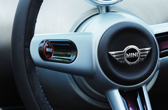 MINI Superleggera Vision háromküllős kormánykerékkel
