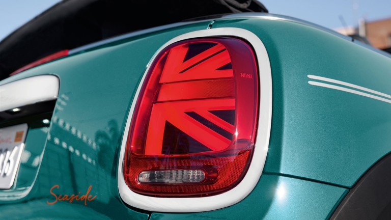 MINI Cabrio Seaside Edition – hátsó lámpák – Union Jack