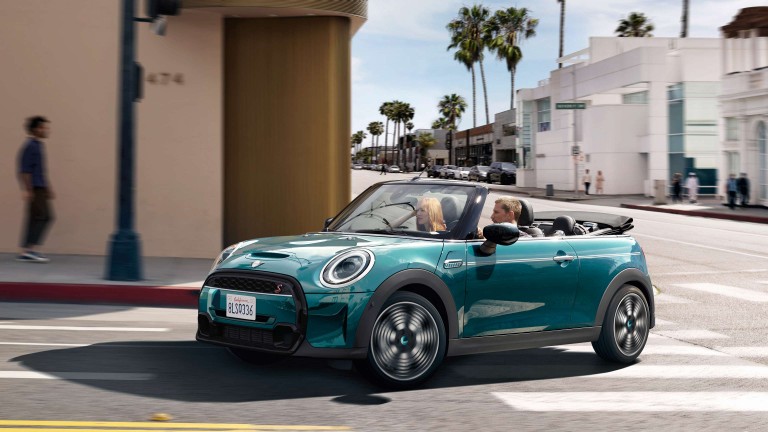 MINI Cabrio Seaside Edition - main stage teaser