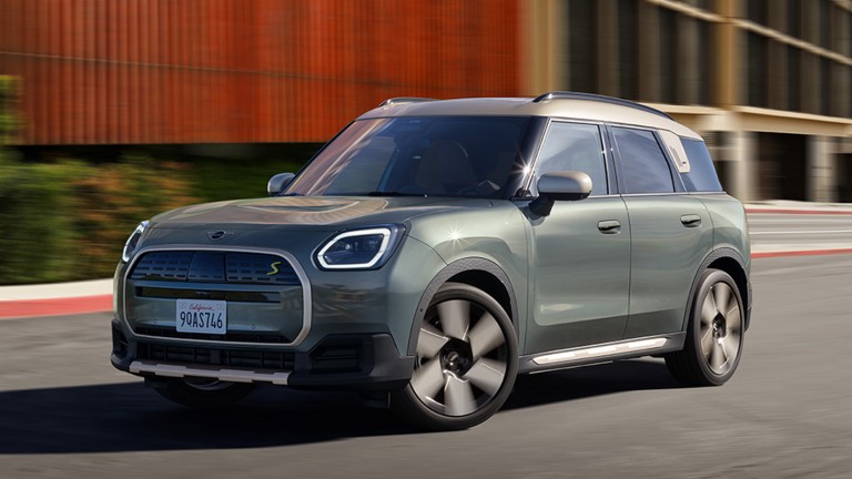 Elektromos MINI Countryman - töltés - aerodinamikus arányok