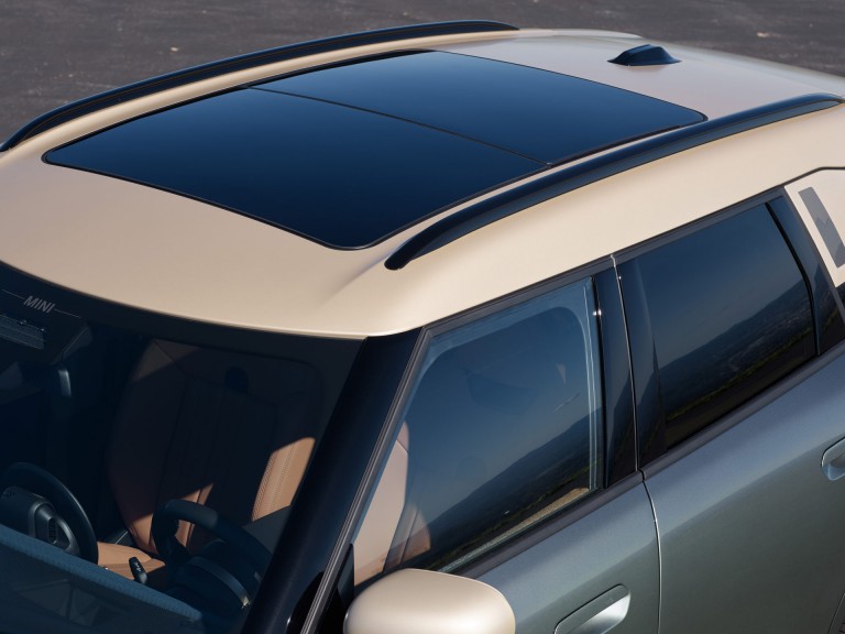 Elektromos MINI Countryman - külső - napfénytető