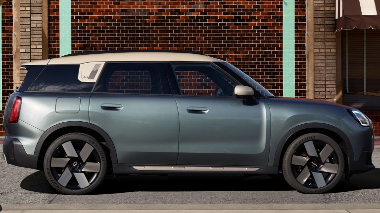 Elektromos MINI Countryman - külső - galéria - 01