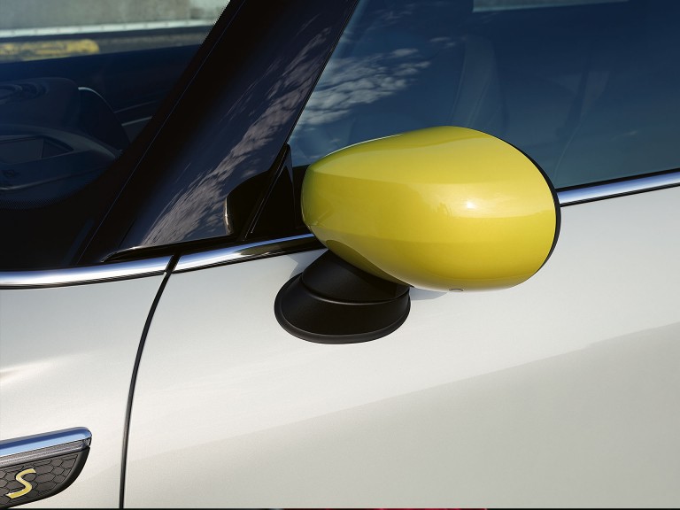 MINI 3 ajtós Cooper SE – energetic yellow – színek
