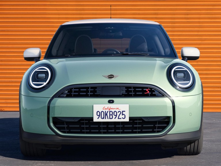 MINI Cooper 3 ajtós - külső - elülső dizájn