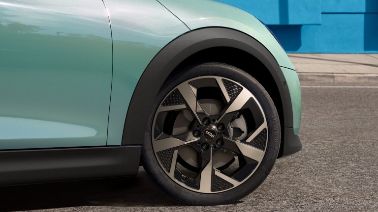 MINI Cooper 3 ajtós - külső galéria - kerékrészletek