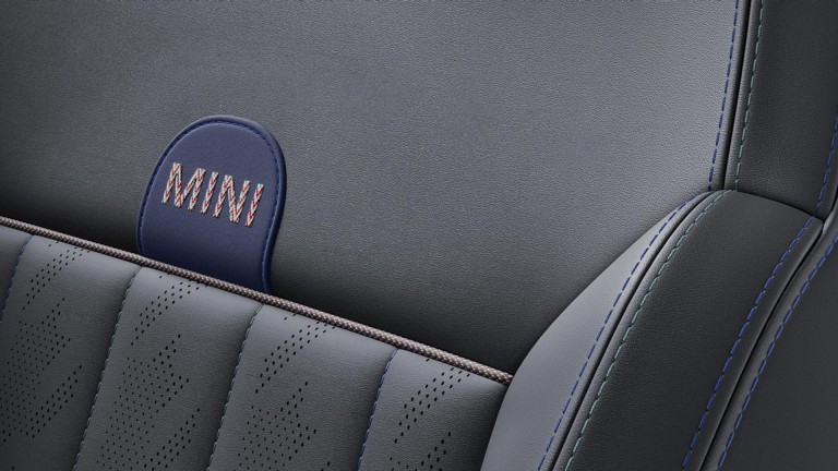 MINI Cooper 5 ajtós - belső tér - galéria – üléskárpit