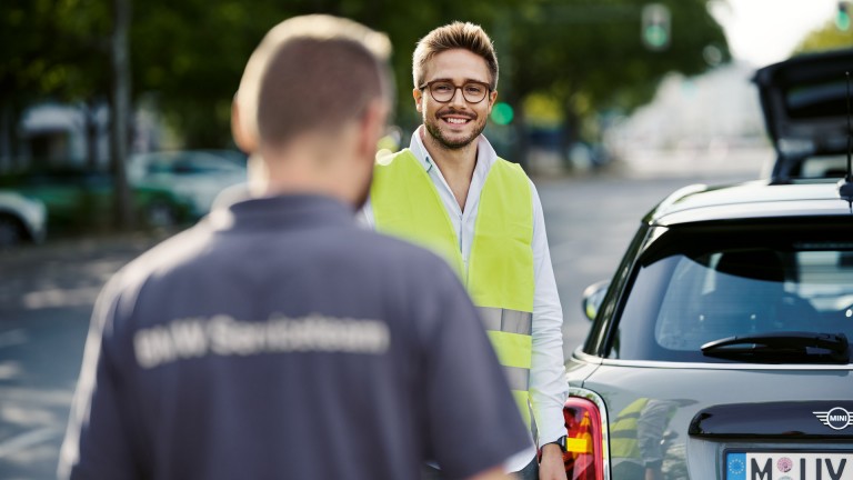 MINI Országúti Segélyszolgálat – Vontatási szolgáltatás